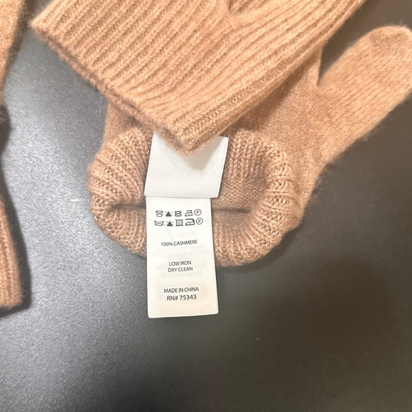 Cupcake cashmere 2play gloves - Picture 3 of 5